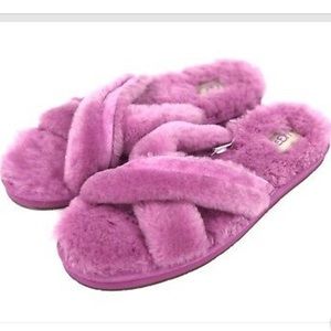 NWT Ugg Abela Slipper